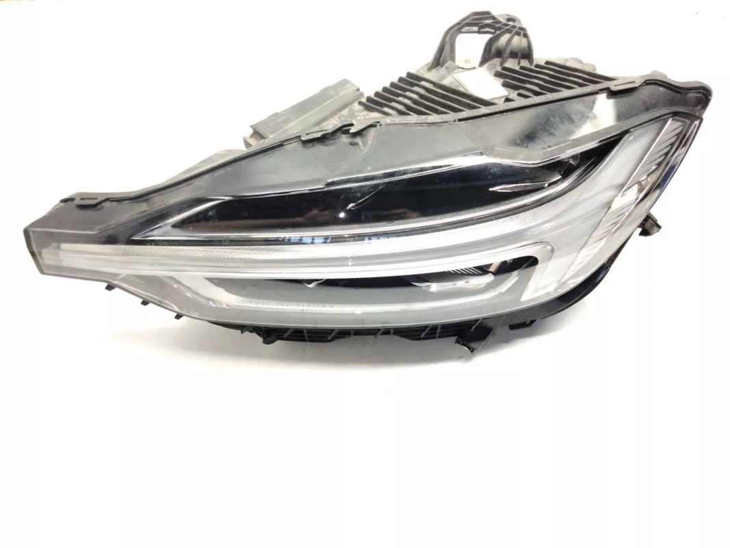 ไฟหน้า Womala OE 31656554 โคมไฟหน้าสำหรับ Volvo XC60 18- อะไหล่รถยนต์