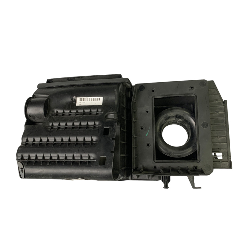 ชุดกรองอากาศ Womala OE 30677718 สําหรับ Volvo V70 XC70 ส่วนเครื่องยนต์รถยนต์