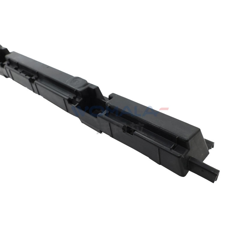 Womala ขาตั้งแผ่นกันกระแทกด้านล่างกันชนหน้าด้านขวา OE 31447324 สำหรับ Auto Parts S90L