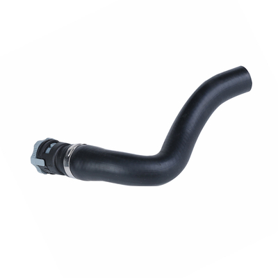 S40 Outlet for  Heater Hose 30636954 31439965 ชิ้นส่วนทำความเย็นอัตโนมัติ